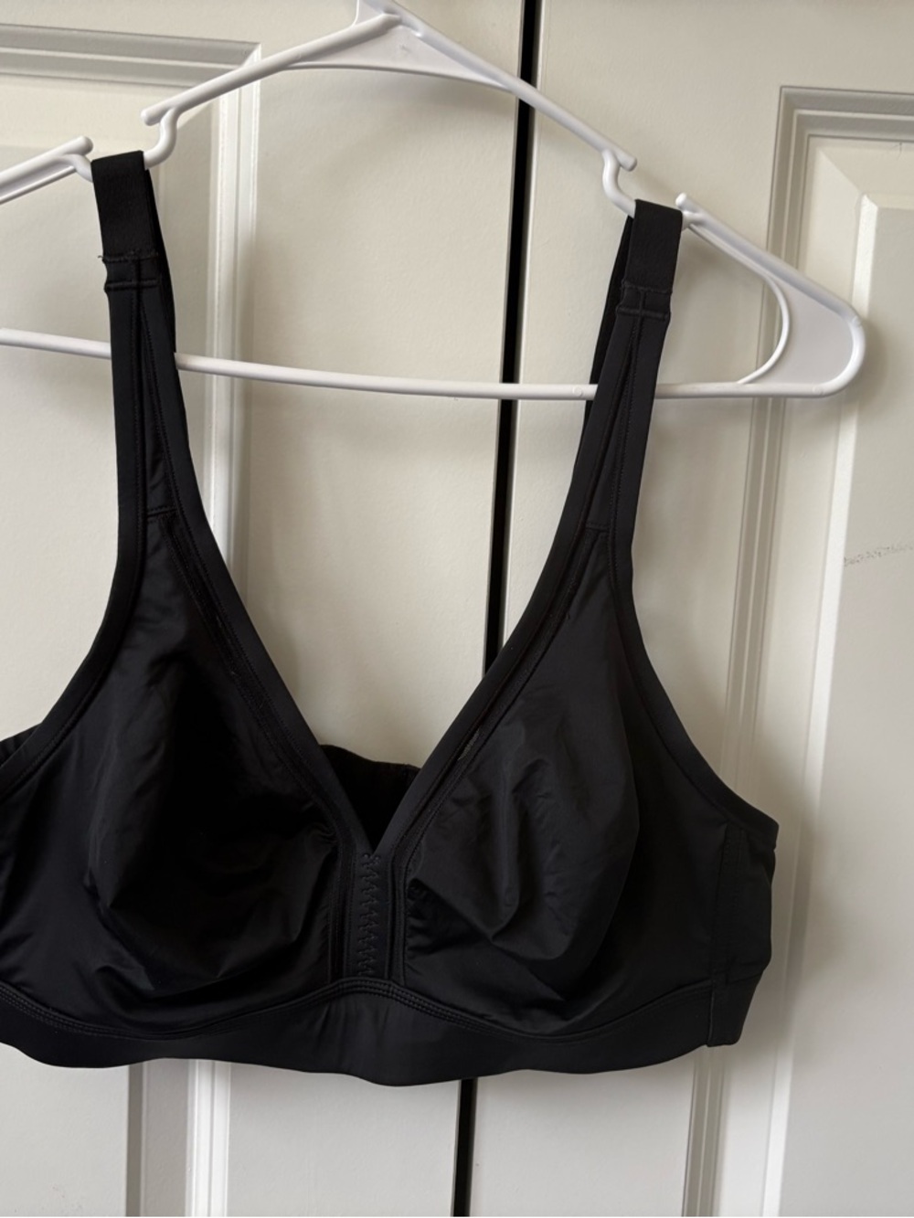 40C Cacique Black Bra